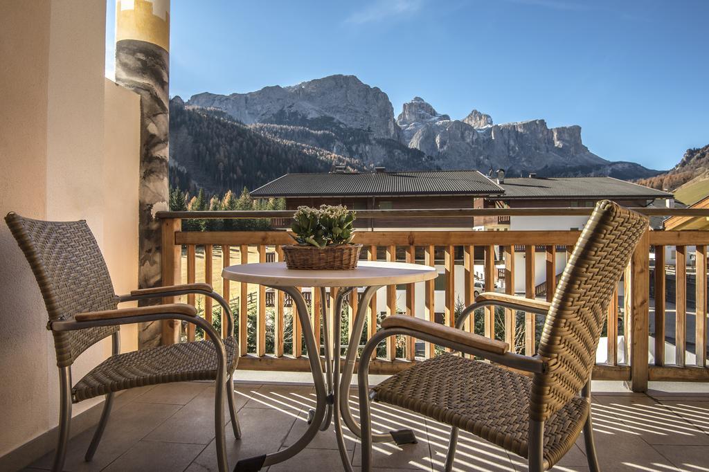 Residence Angelika Corvara In Badia Exterior photo